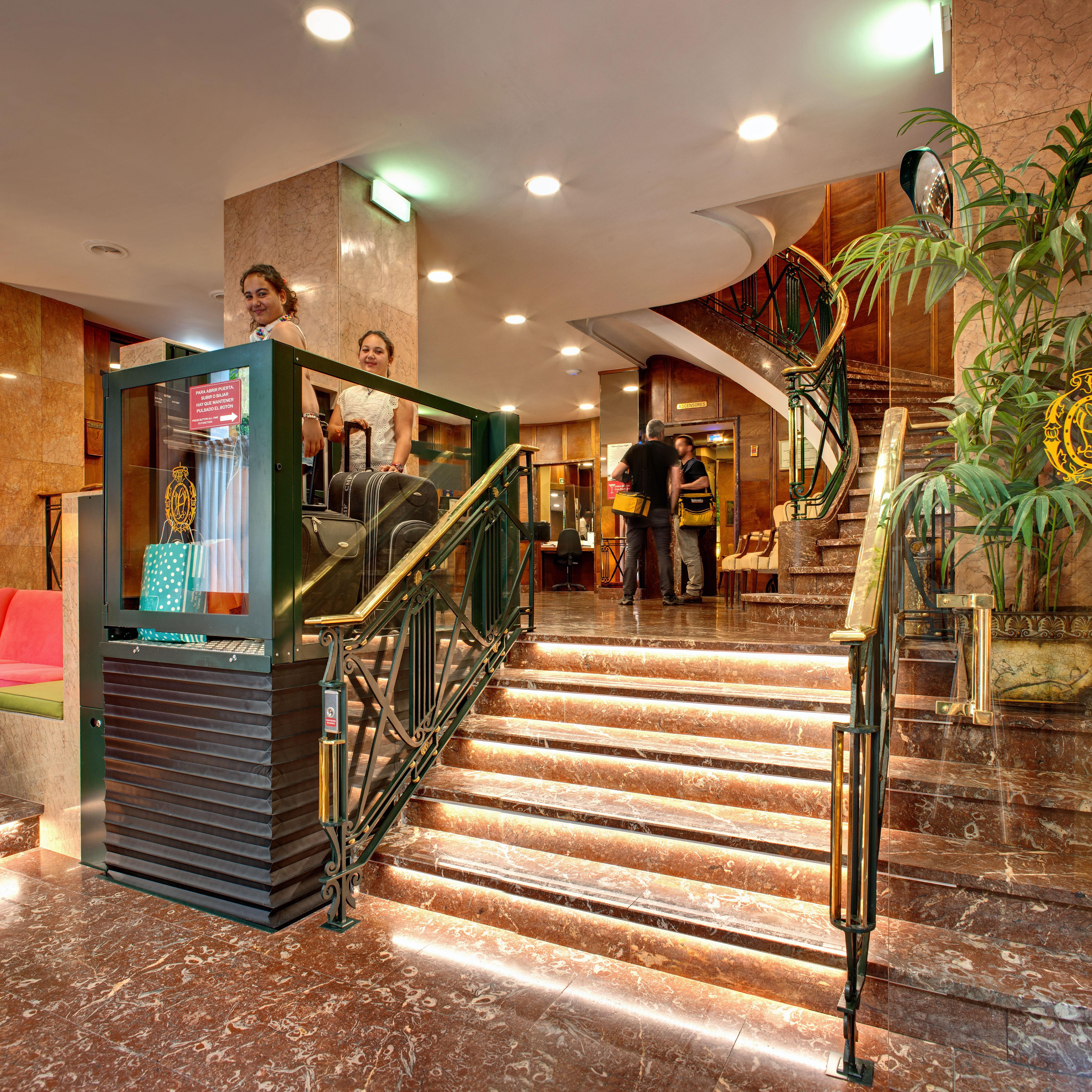 Hotel Hernan Cortes Хихон Интерьер фото